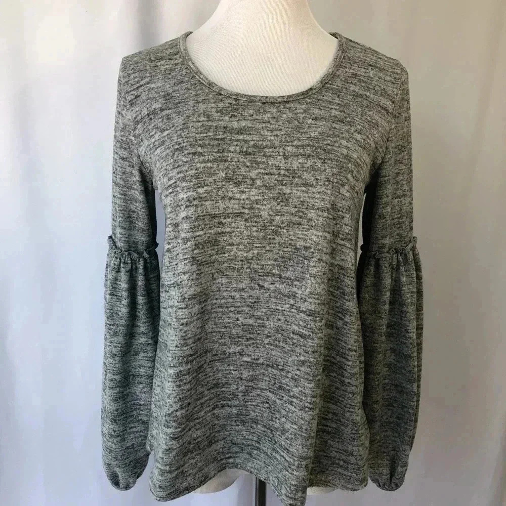 Alya Puff Sleeve Top Women Size M Grey Space Dye Ruffle Tiered Knit 151240
